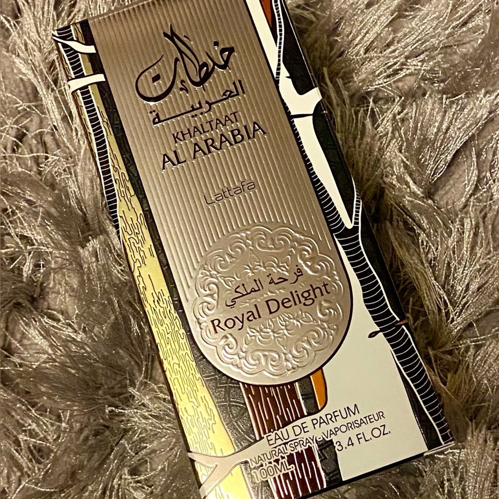 Lattafa Khaltaat Al Arabia Royal Delight Silver Parfum UAE - Picture 2 of 5